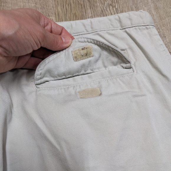 Columbia Light Khaki Cargo Capris Size Medium - Picture 6 of 11